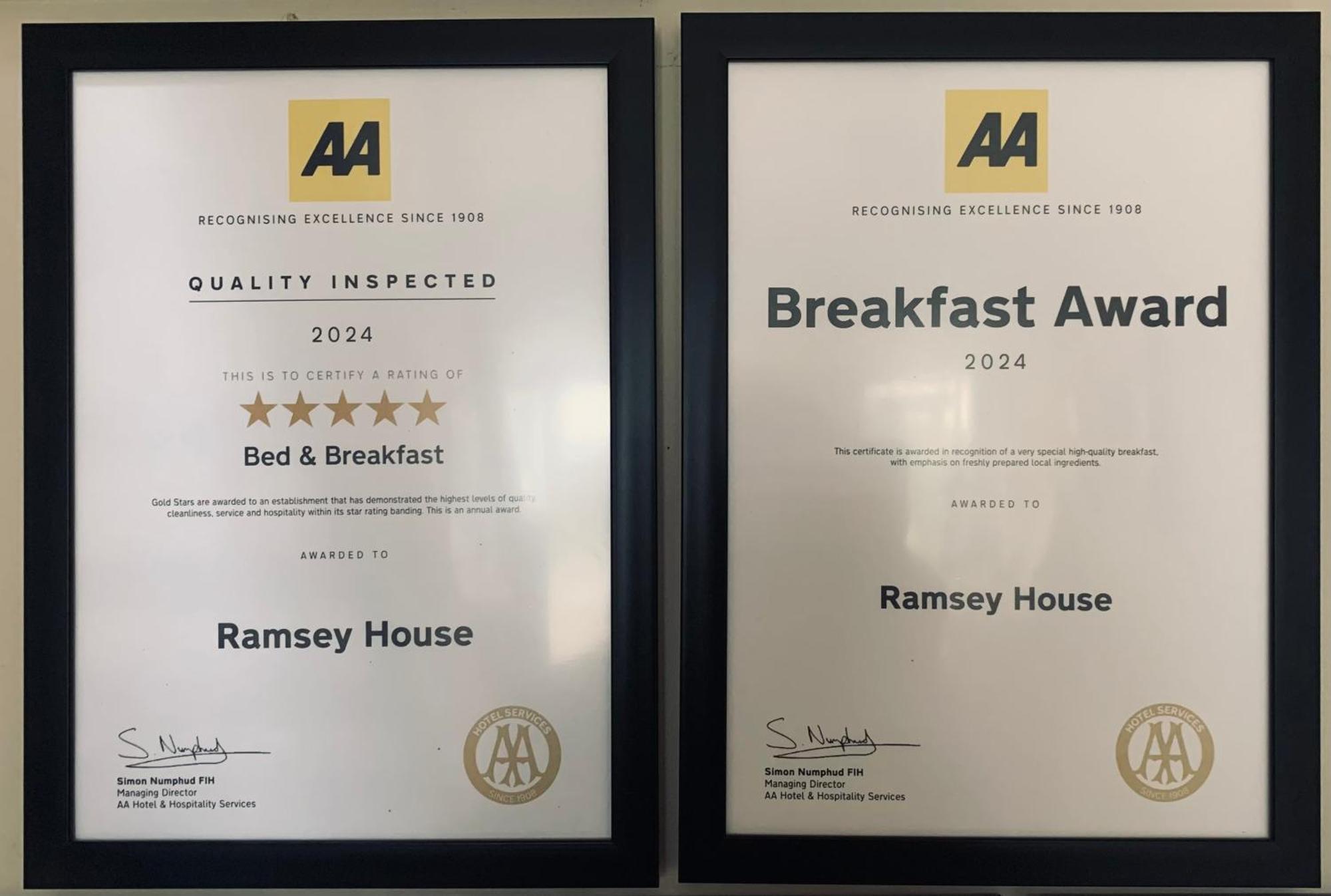 Ramsey House - Luxury Licensed B&B - Parking And Guest Lounge Ст. Дэвидз Экстерьер фото